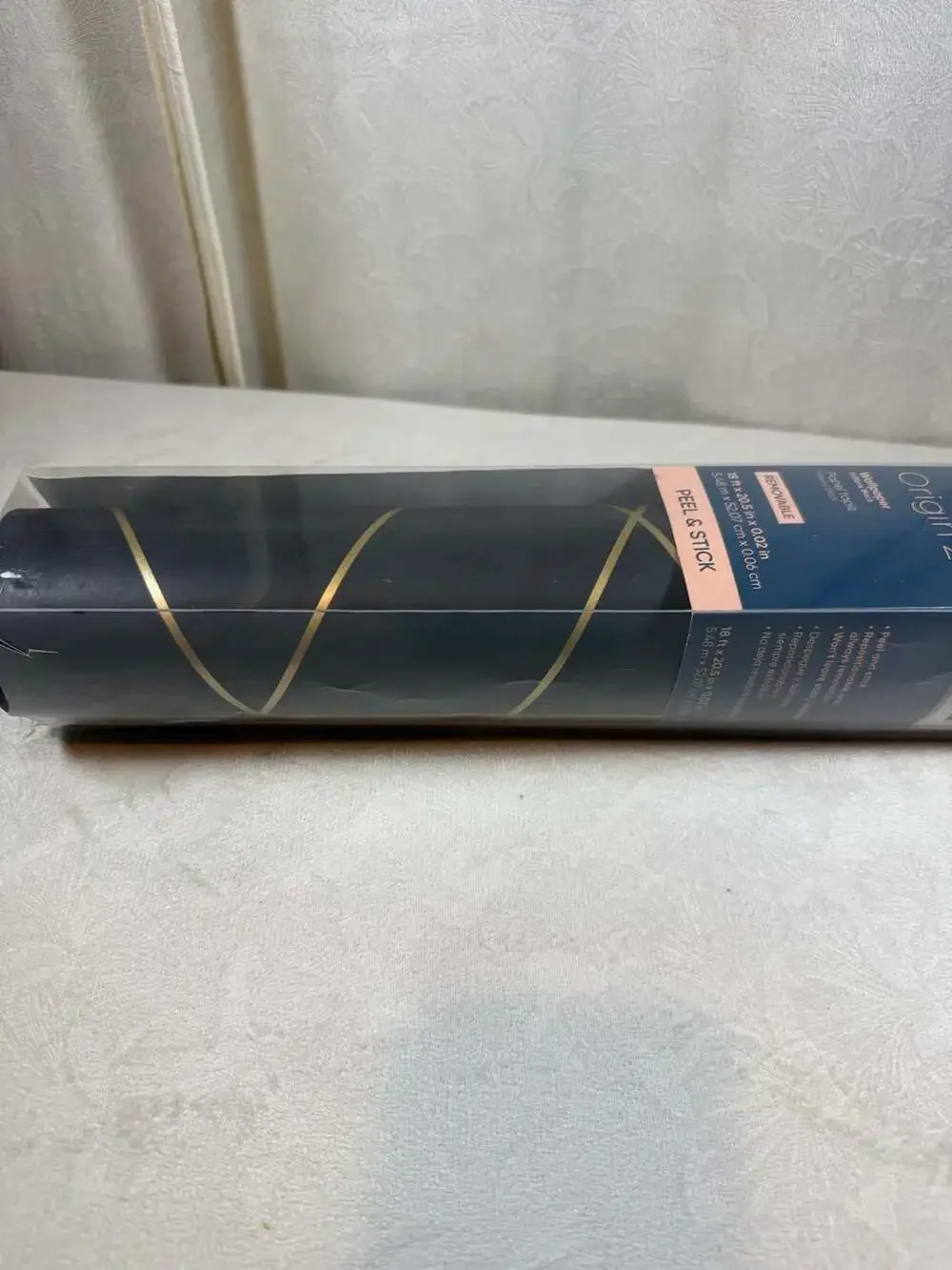 Original 21 Geometric Black and Gold Peel & Stick Wallpaper 18ft x 20.5in